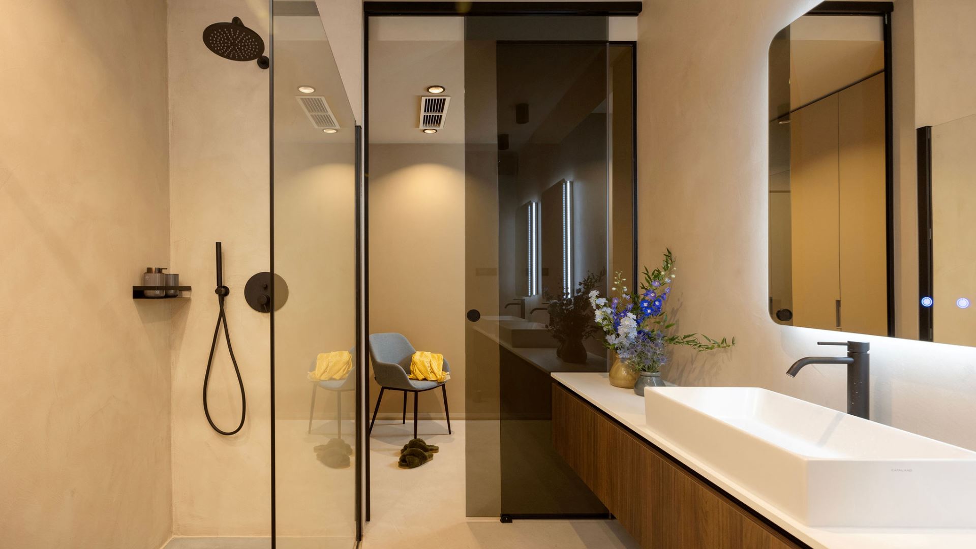 Villa bathroom